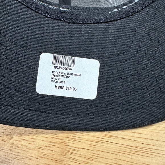 TravisMathew Men's Windward Snapback Golf Hat Flexfit One Size Gray Black - Picture 5 of 6